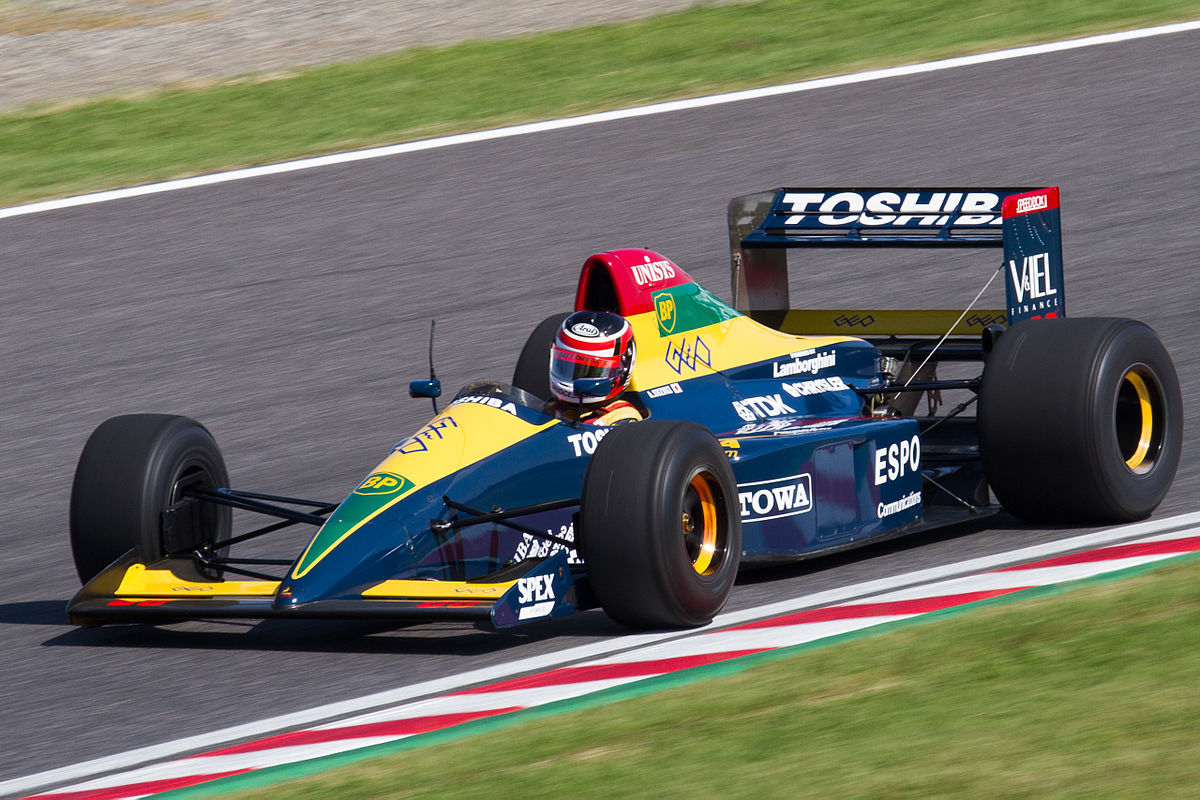 Tameo - TMK135 Espo Larrousse Lc-90 Lamborghini - 1990 - White Metal Car Kit - Scale 1:43, Made in Italy