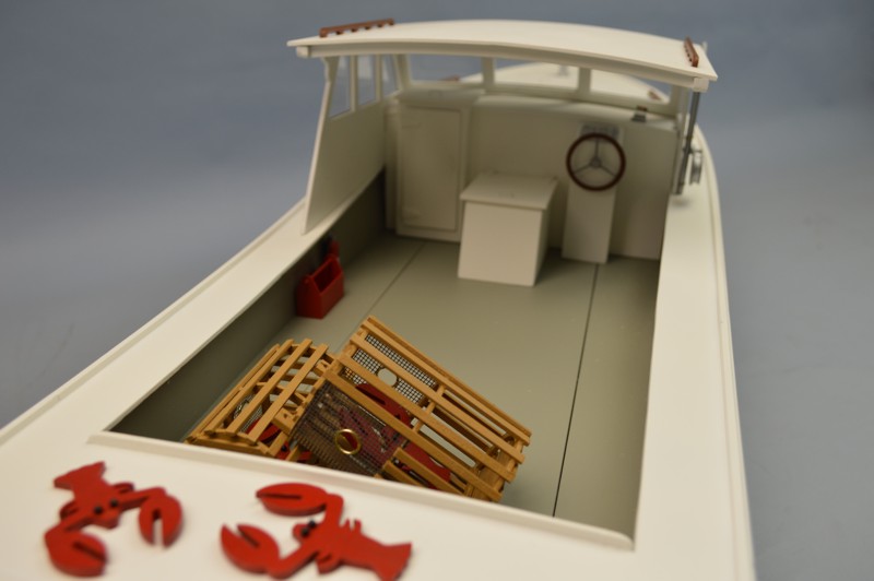 Dumas - WINTER HARBOR LOBSTER BOAT KIT 1/16 SCALE