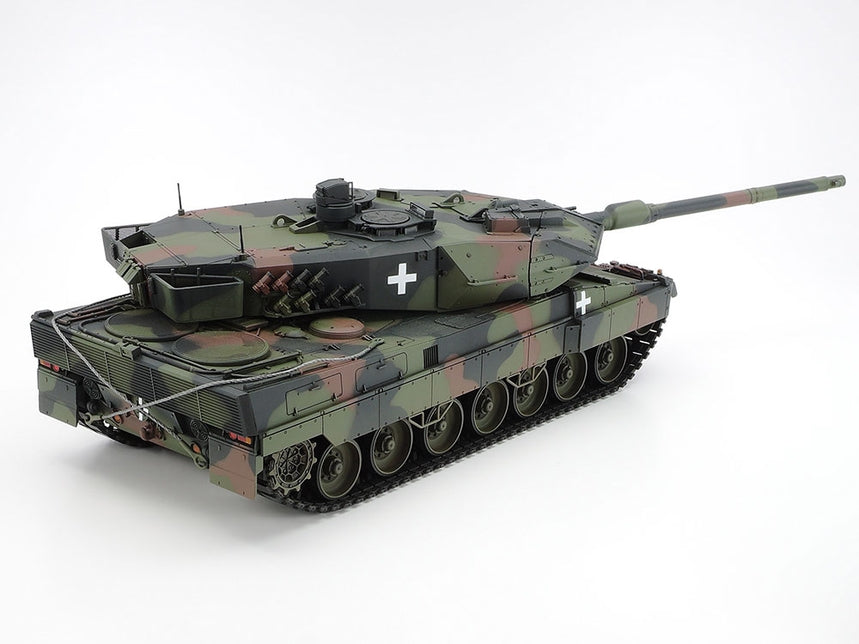 Tamiya - Leopard 2A6 Tank "Ukraine" 1/35 Scale