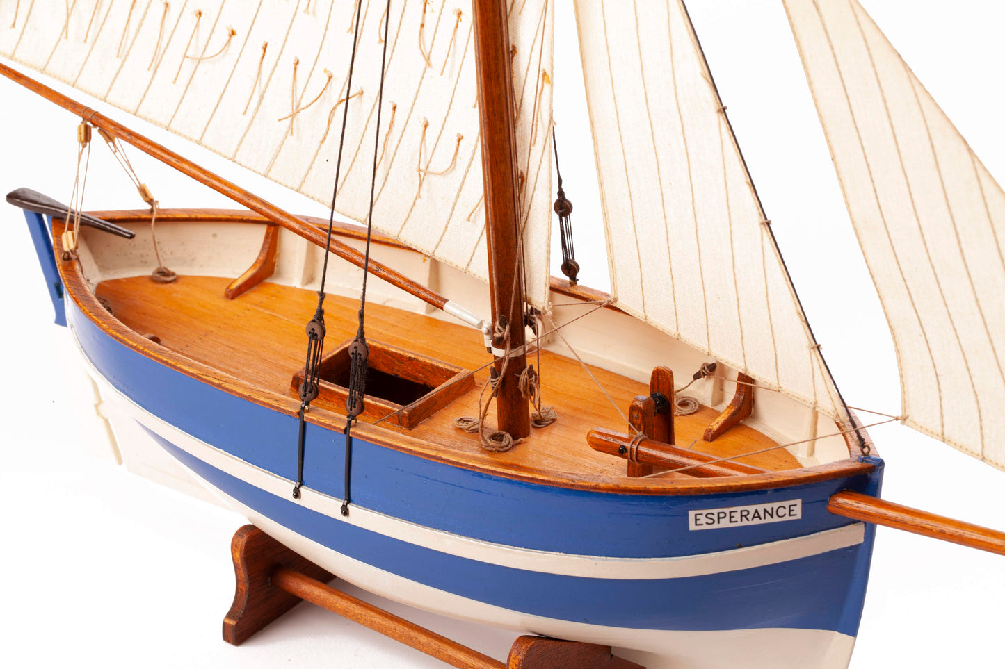 Billing Boats - 1:30 ESPERANCE - Wooden hull