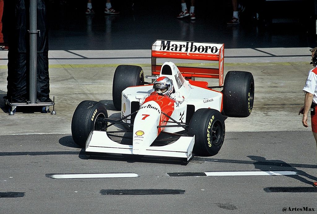 Tameo - TMK334 McLaren MP4/8 Ford Cosworth - 1993 - White Metal Car Kit - Scale 1:43, Made in Italy