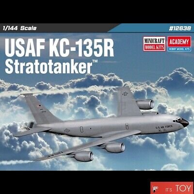 Academy - KC-135R Stratotanker USAF 1:144