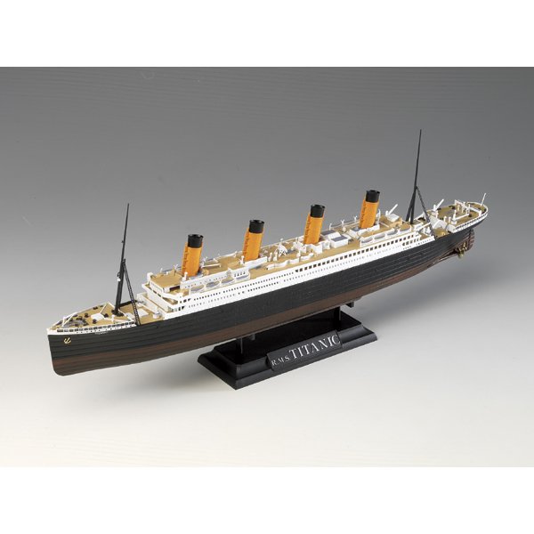 Academy - Rms Titanic 1:700