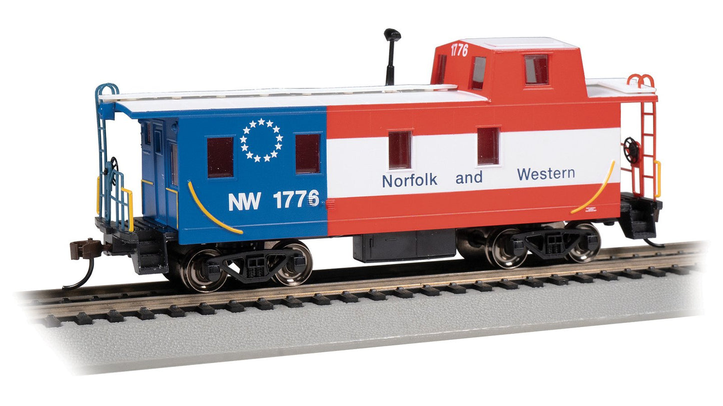 Bachmann - HO Off-set Cupola Caboose N&W #1776