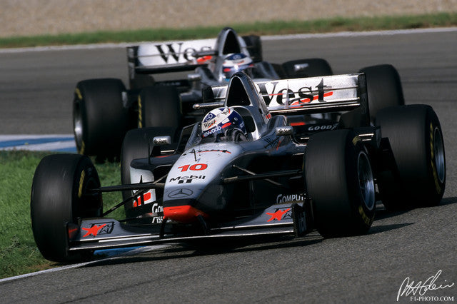 Tameo - TMK238 McLaren MP4/12 Mercedes - 1997 - White Metal Car Kit - Scale 1:43, Made in Italy
