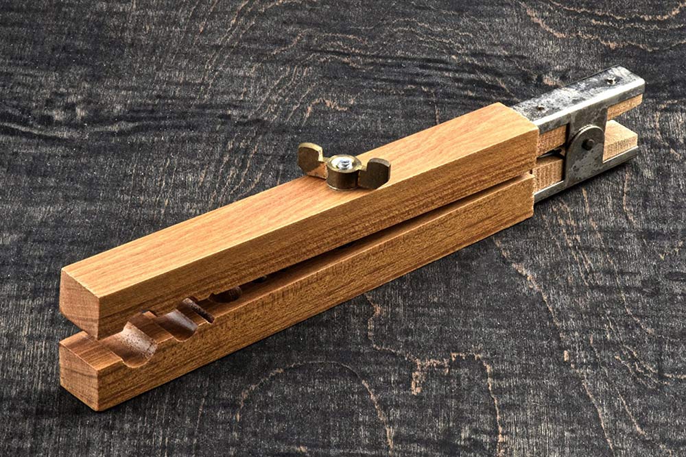 Model Expo - Tools - 7" Six Slot Block/Deadeye Holder