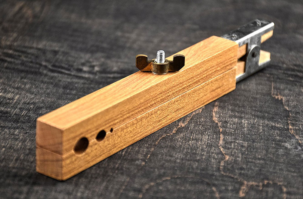 Sona Wooden Bead Holder with Lock Nut
