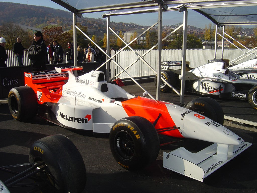 Tameo - TMK225 McLaren MP4/11 Mercedes - 1976 - White Metal Car Kit - Scale 1:43, Made in Italy