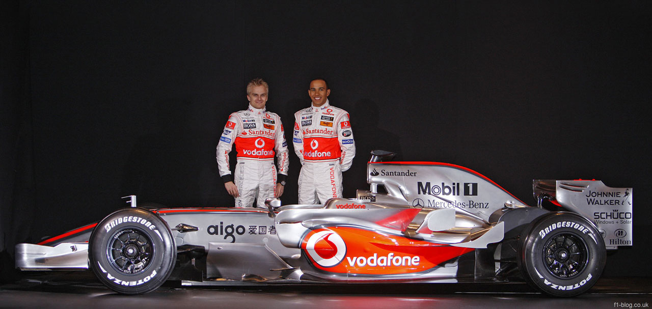 Tameo - SLK062 McLaren MP4/23 Mercedes - 2008 - White Metal Car Kit - Scale 1:43, Made in Italy