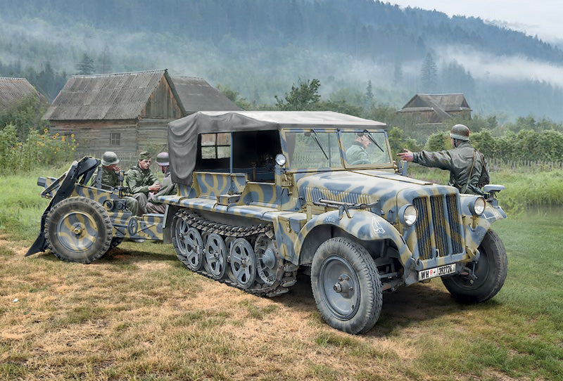 Italeri - 1:35 Kfz. 10 DEMAG D7 with 7,5cm Le. IG 18 + crew