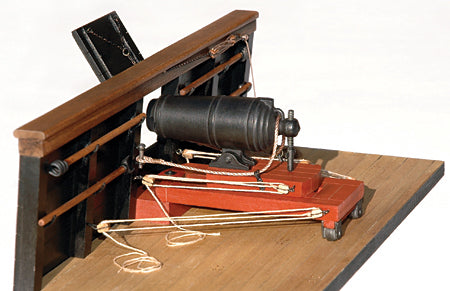 GUNS OF HISTORY 18C. DECK CARRONADE 32-LBR 1:24 SCALE MODEL KIT
