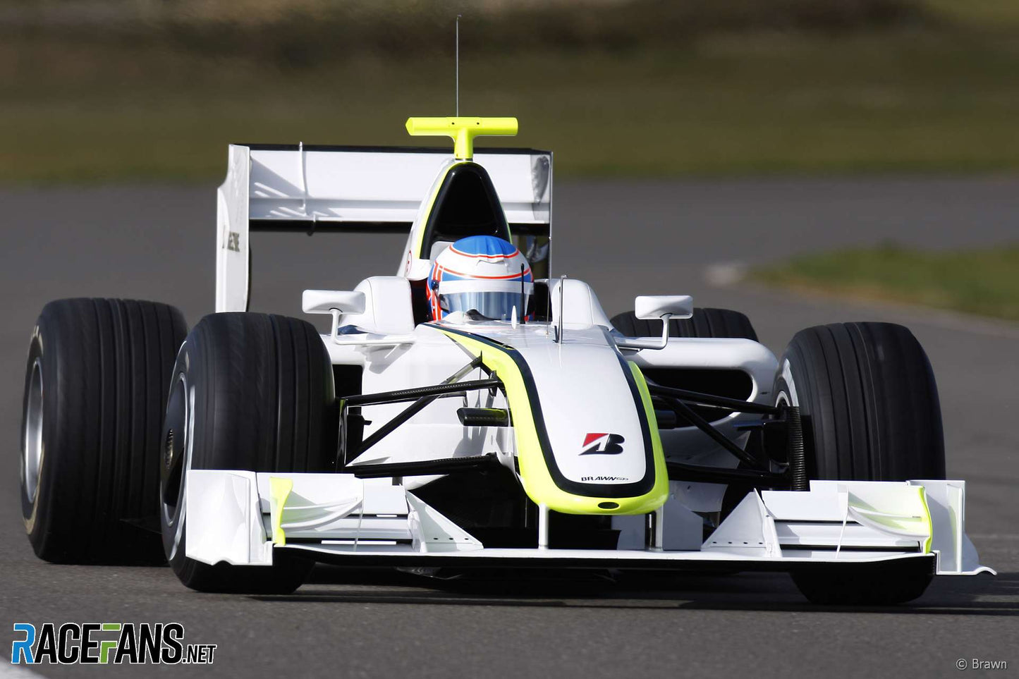 Tameo - SLK068 Brawn GP BGP-01 Mercedes - 2009 - White Metal Car Kit - Scale 1:43, Made in Italy