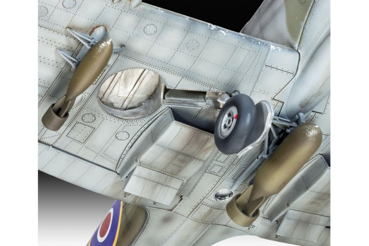 Revell - Model Set Spitfire Mk.IXC 1:32 Scale