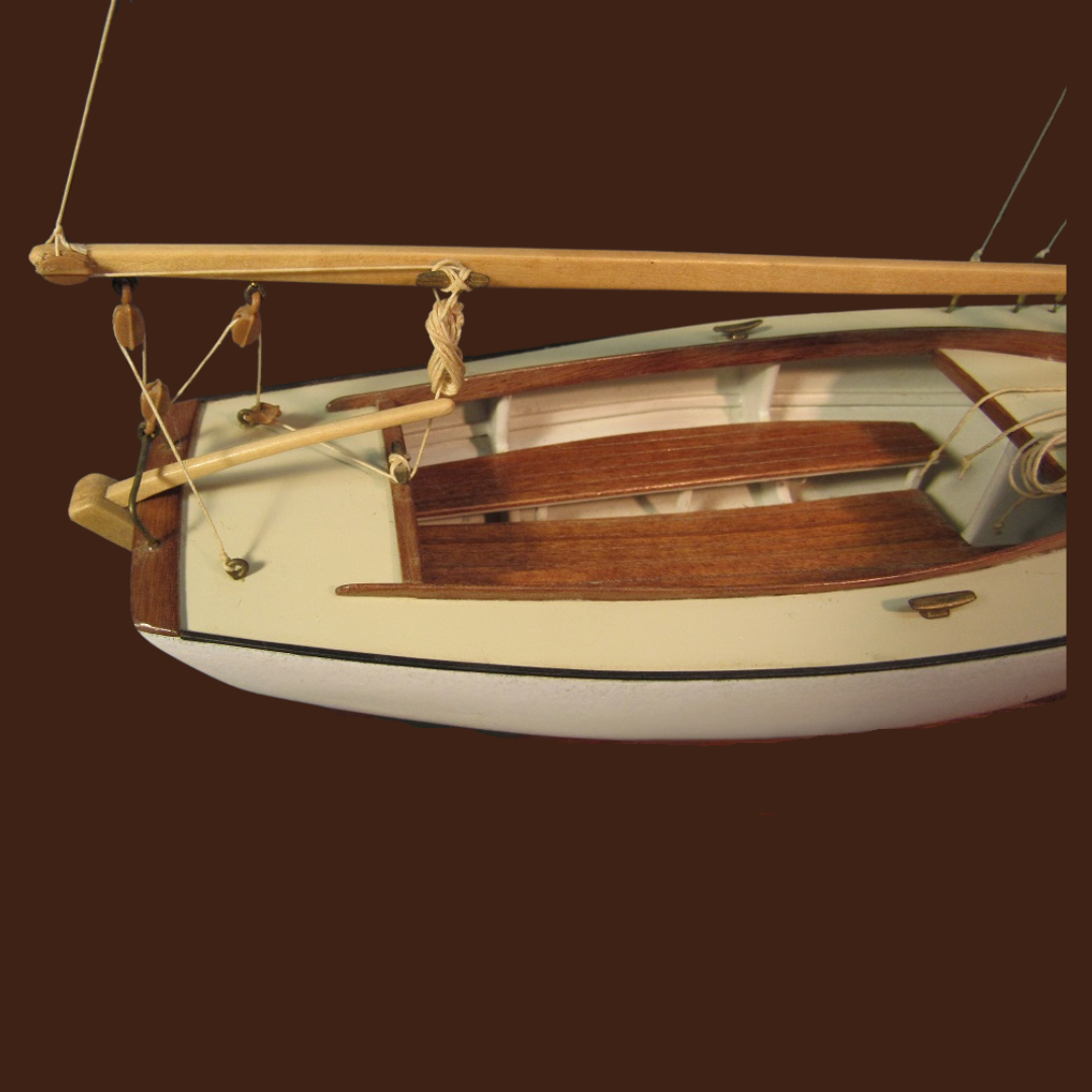 Midwest - 983 Sakonnet Daysailer 1:24 Scale