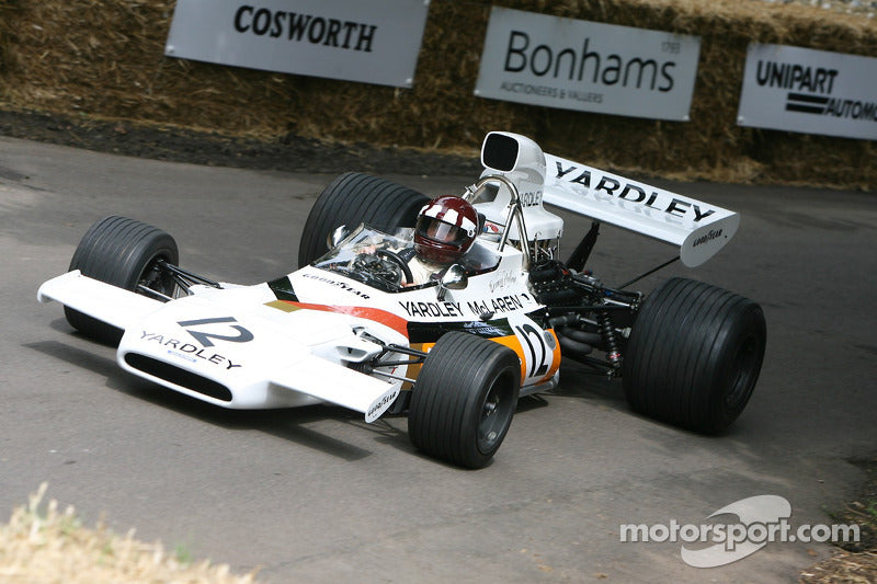 Tameo - SLK034 McLaren M19 Ford Cosworth - 1972 - White Metal Car Kit - Scale 1:43, Made in Italy
