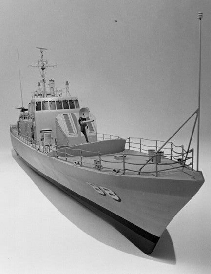 Dumas - #1218 U.S.S. Crockett 51" Inches