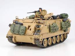 Tamiya - 1/35 U.S. M113 A2 Armored personnel Carrier Desert Version