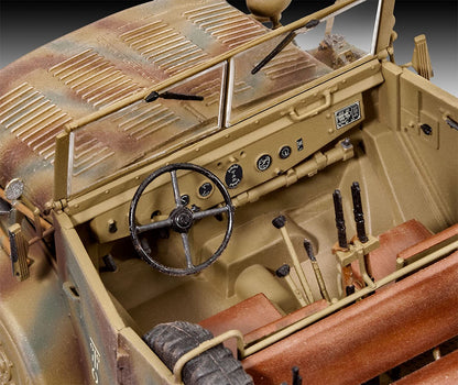 Revell - Horch 108 Type 40 1:35 Scale