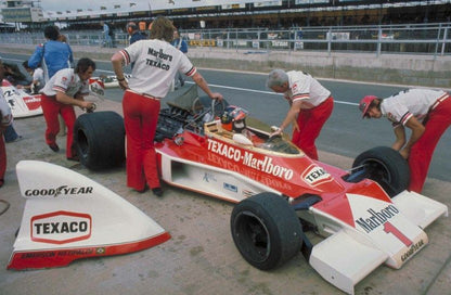 Tameo - SLK088 McLaren M-23 Ford Cosworth - 1975 - White Metal Car Kit - Scale 1:43, Made in Italy