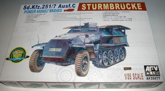 AFV Club - Sd.Kfz.251/7 Ausf.C 1:35