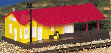 Bachmann - N Freight Station B/U