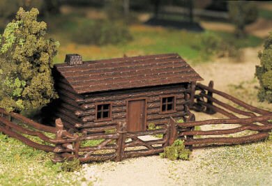 Bachmann - O Log Cabin W/Rustic Fence