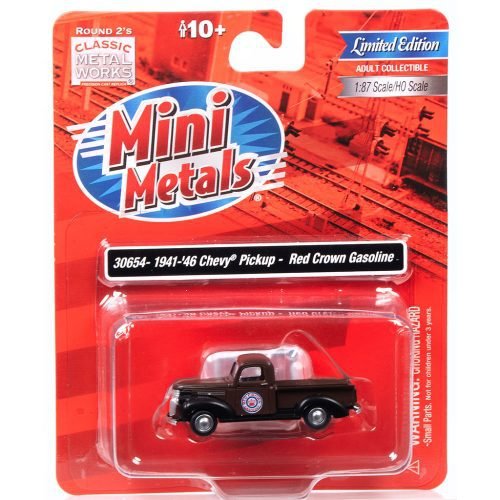Classic Metal Works - HO '41-'46 Chevy Pickup Red Crown Gas
