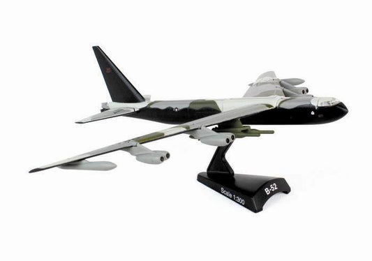 Daron - B-52 Bomber 1:300