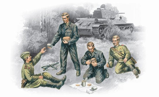 ICM - SOVIETS TANK CREW 1943-45 1:35