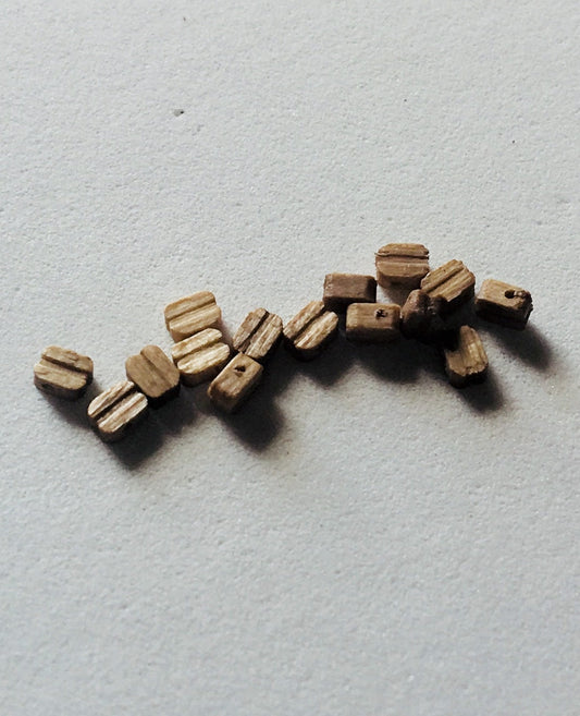 Model Expo - 3/32" (2.5mm) Walnut Single Sheave Block 40 pcs
