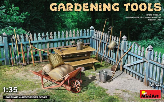 Mini Art - Gardening Tools w/wheel barrow 1:35