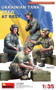 Mini Art - Ukraine Tank Crew at Rest 1:35