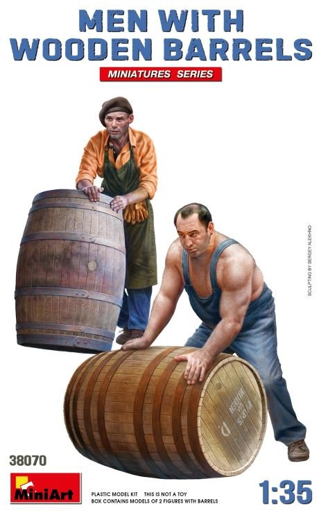 Mini Art - Men w/2 wooden barrels 1:35