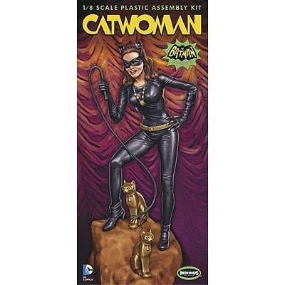 Moebius - 1966 Catwoman 1:8
