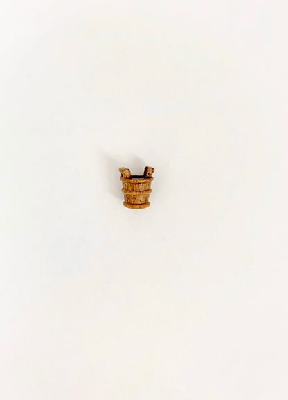 Model Expo - 5/16" (8mm) Walnut Bucket 4 pcs