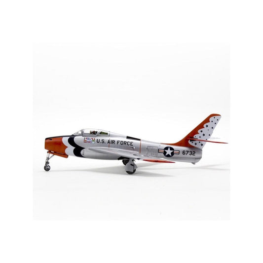Revell - 15996 1/48 Republic F-84F Thunderstreak Thunderbirds