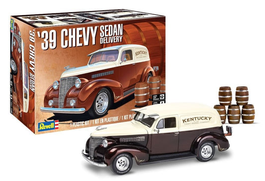 Revell - '39 Chevy Sedan Delivery w/barrels 1:24