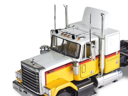 Revell - Chevy Bison Semi Truck