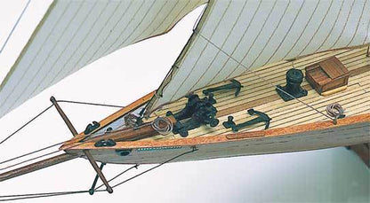 Mantua - 733 Britannia, America Cup Boat Model Kit