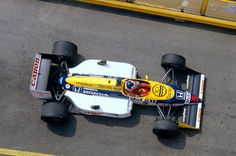Tameo - TMK067 Williams Honda FW11b 1987 - White Metal Car Kit - Scale 1:43, Made in Italy
