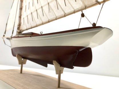 Model Shipways MS1472 Muscongus Bay Lobster Smack Skill Level III of the Shipwright Learning Series.