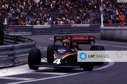 Tameo - SLK030 Tyrrell 012 Ford Cosworth - 1984 - White Metal Car Kit - Scale 1:43, Made in Italy